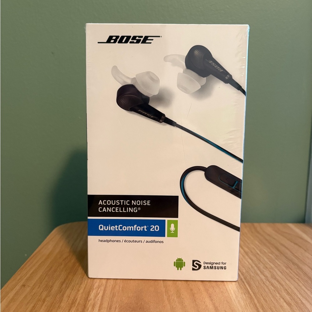 Bose Headphones Noise Cancelling Earbuds Quiet Comfort 20 QC 20